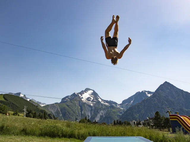 trampoline-les-2-alpes.jpg