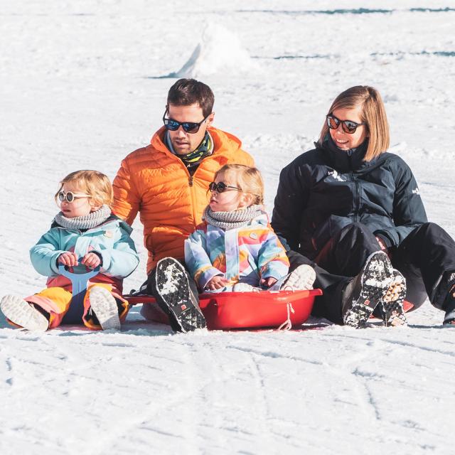descente-de-luge-en-famille.jpg