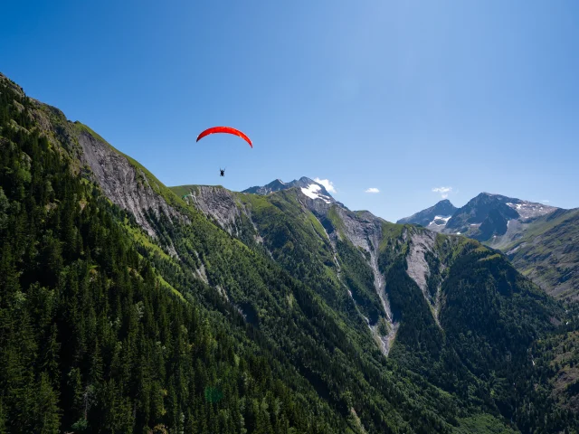 parapente-aux-2-Alpes-1.jpg